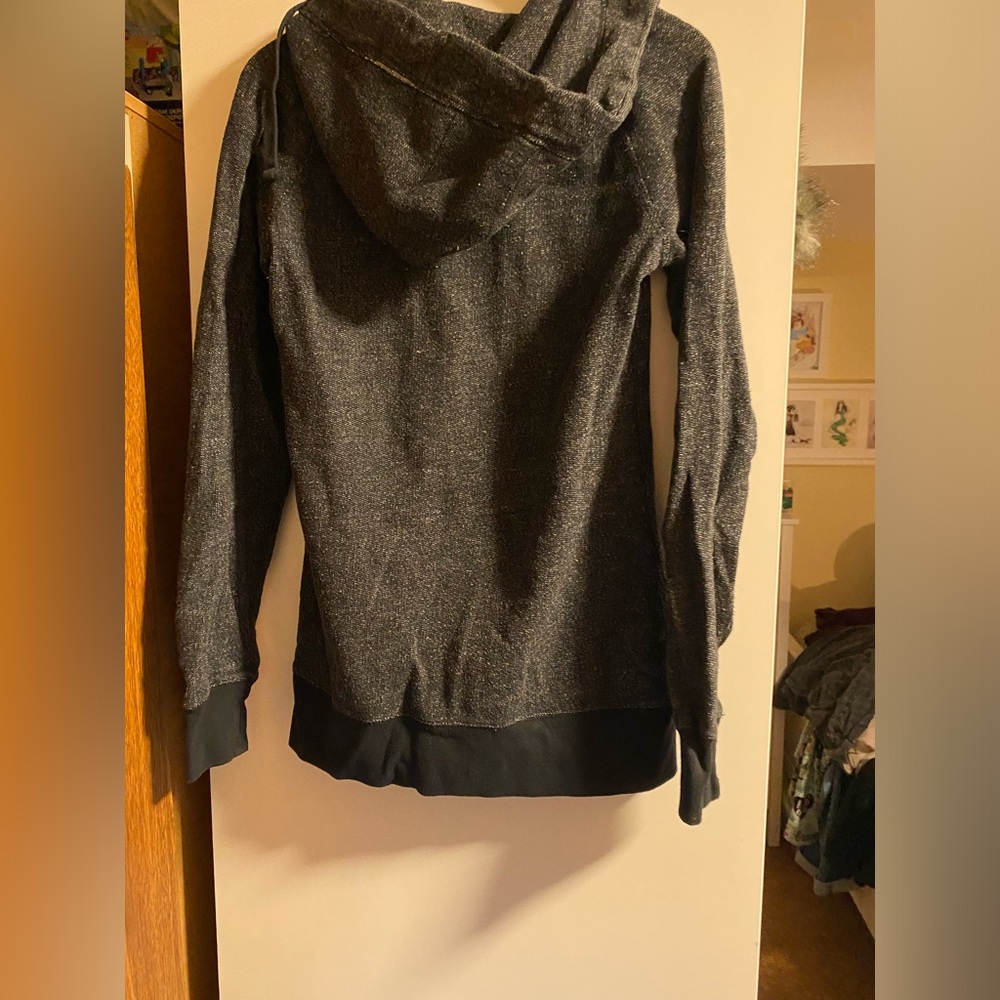 💎Roots Black Zip-Up Hoodie - Picture 3 of 4